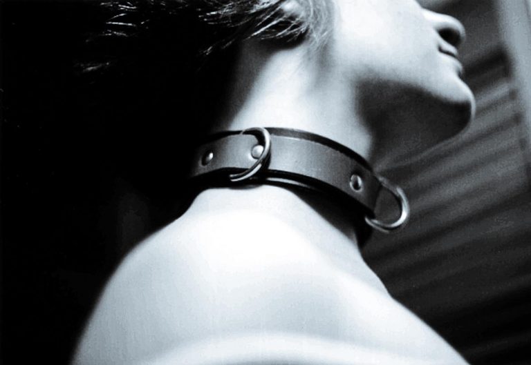 The dominatrix under the leather; What is a Domme?