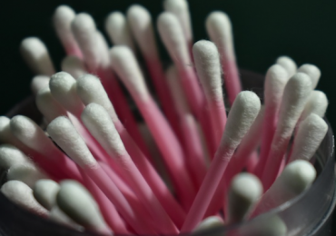 plastic cotton swabs